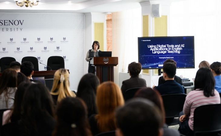 Digital Tools and Artificial Intelligence